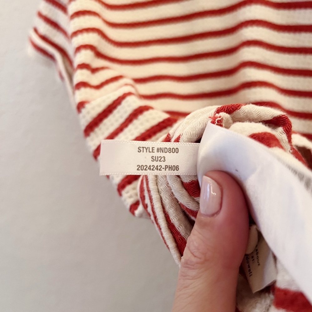 Madewell Red and White Short Sleeve Crop Polo T-shirt - Picture 5 of 6